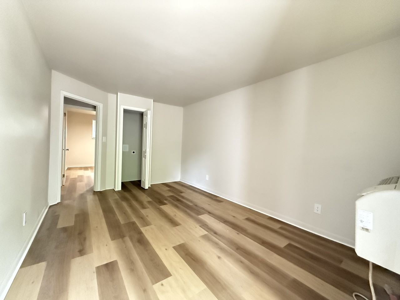 Jacksboro Arms - Photo 3 of 10