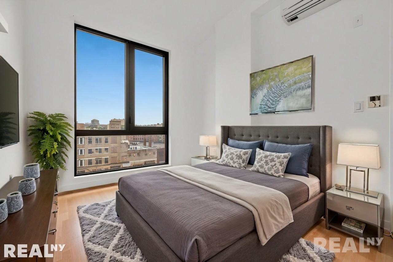 Pacific St #511 - Photo 4 of 15