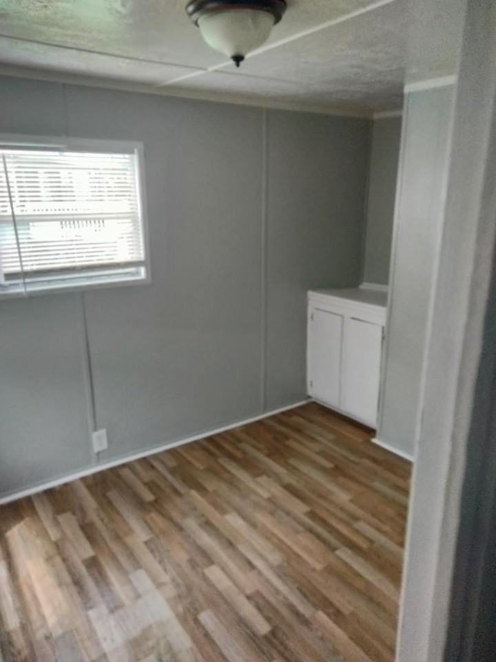 2146 Skinner Rd - Photo 2 of 6