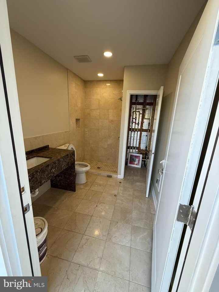 624 20th St Ne - Photo 4 of 9