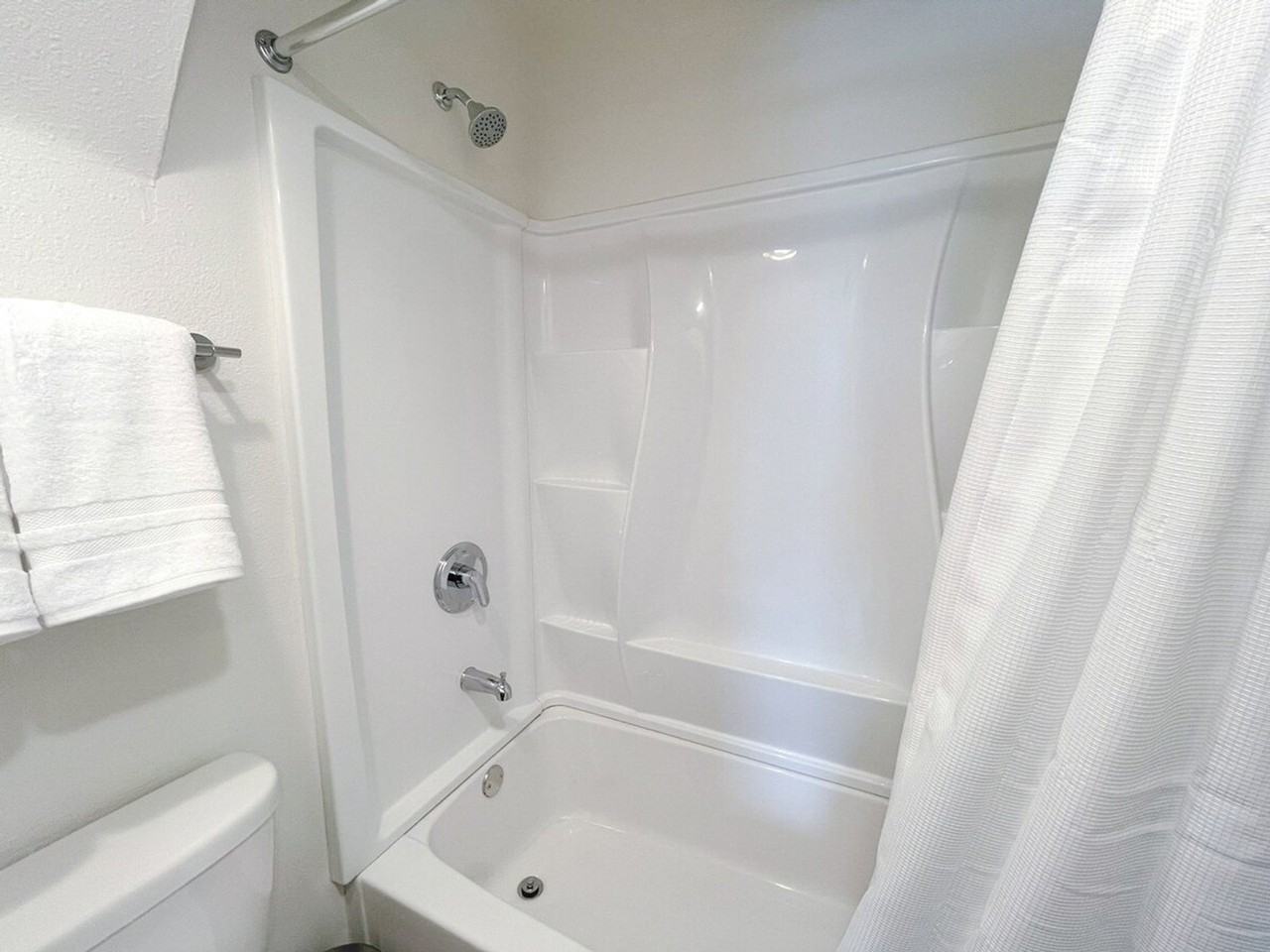 2515 Burnet Ave #1036777P - Photo 7 of 25