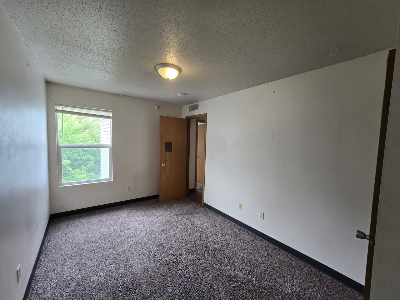 60 Miller Ave Sw #12 - Photo 3 of 26