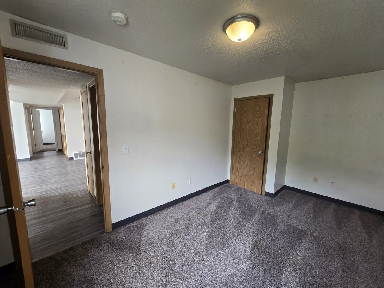 60 Miller Ave Sw #12 - Photo 4 of 26