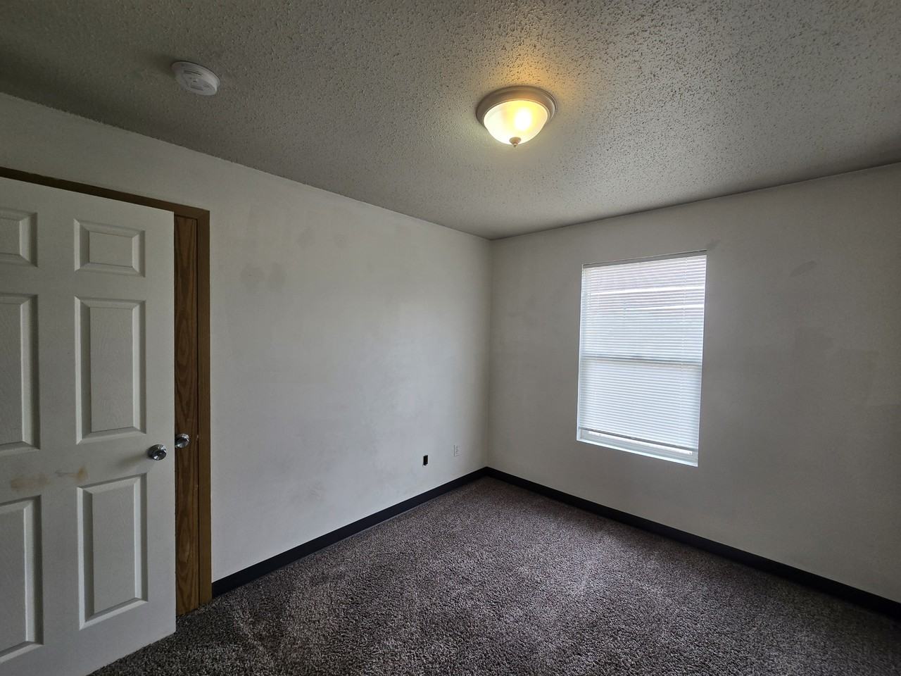 60 Miller Ave Sw #12 - Photo 2 of 26