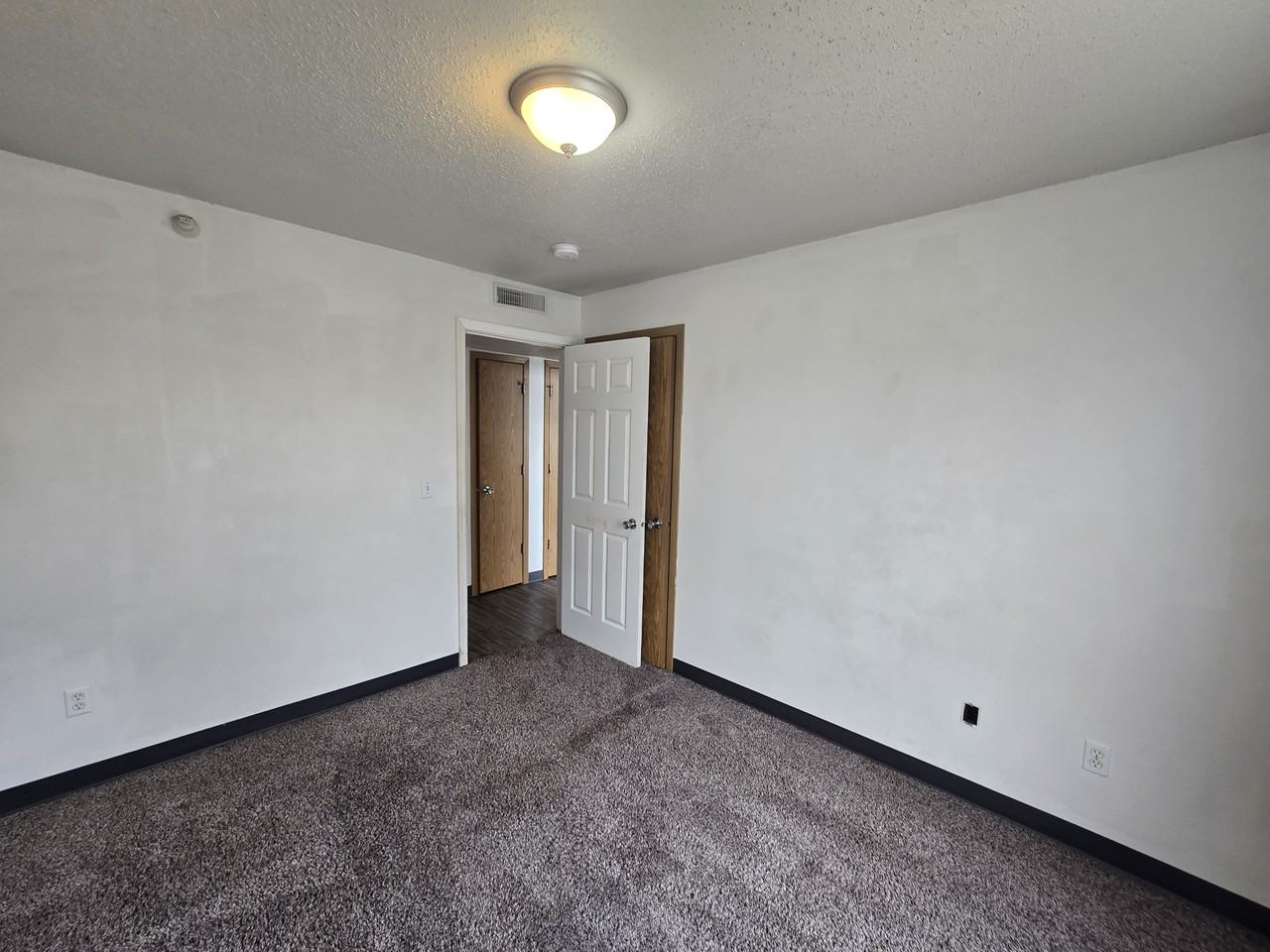 60 Miller Ave Sw #12 - Photo 5 of 26