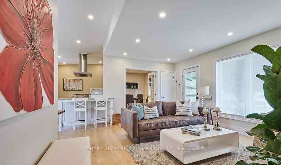 1160 Strathy Avenue - Photo 2 of 33