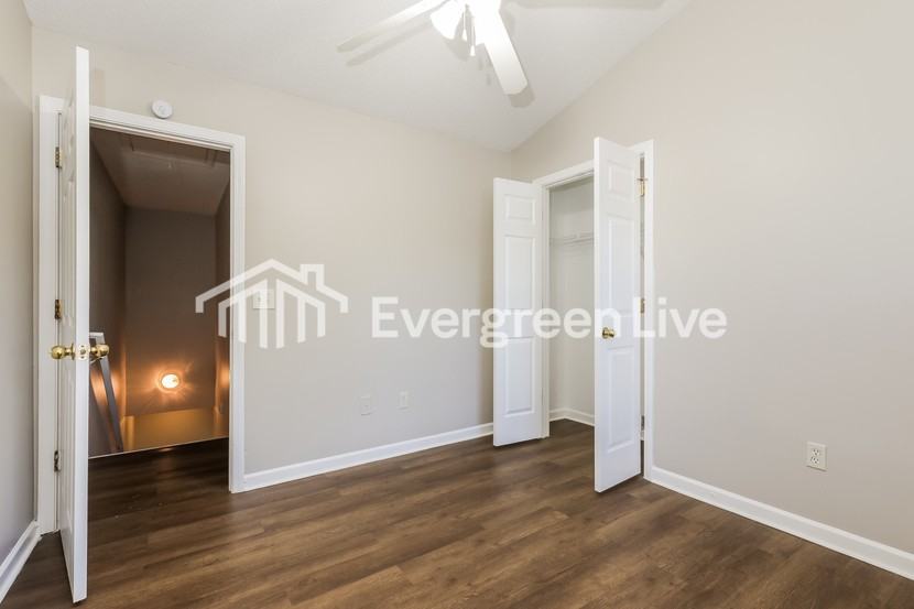 358 Coral Cir - Photo 6 of 15