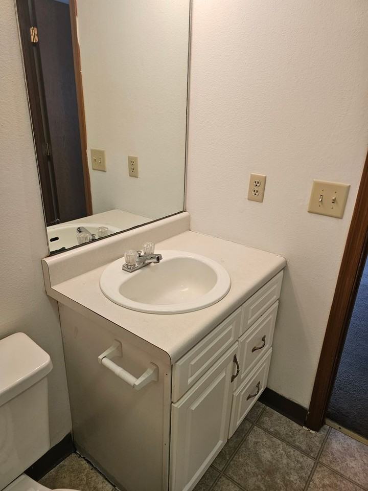 Southvale Terrace Apartments, LLC - Photo 7 of 14