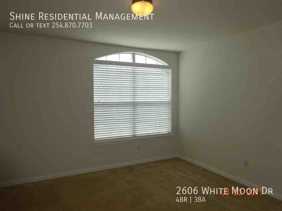 2606 White Moon Dr - Photo 2 of 22