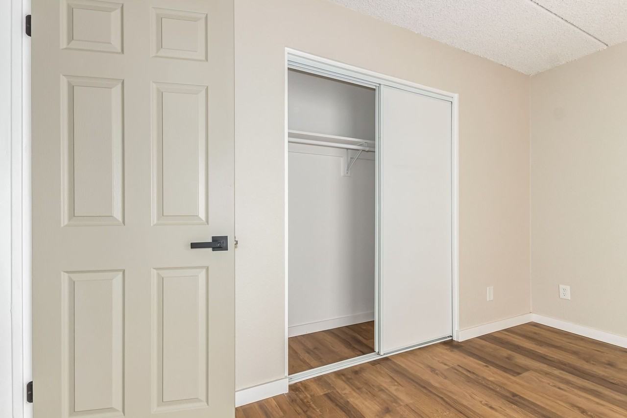 Venture On 12th Place - Photo 5 of 27