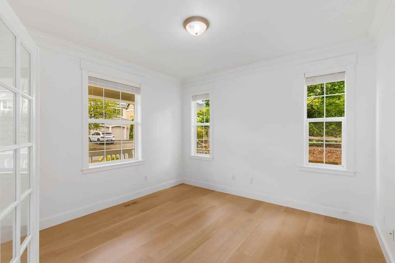 8612 137th Ave Se - Photo 3 of 26