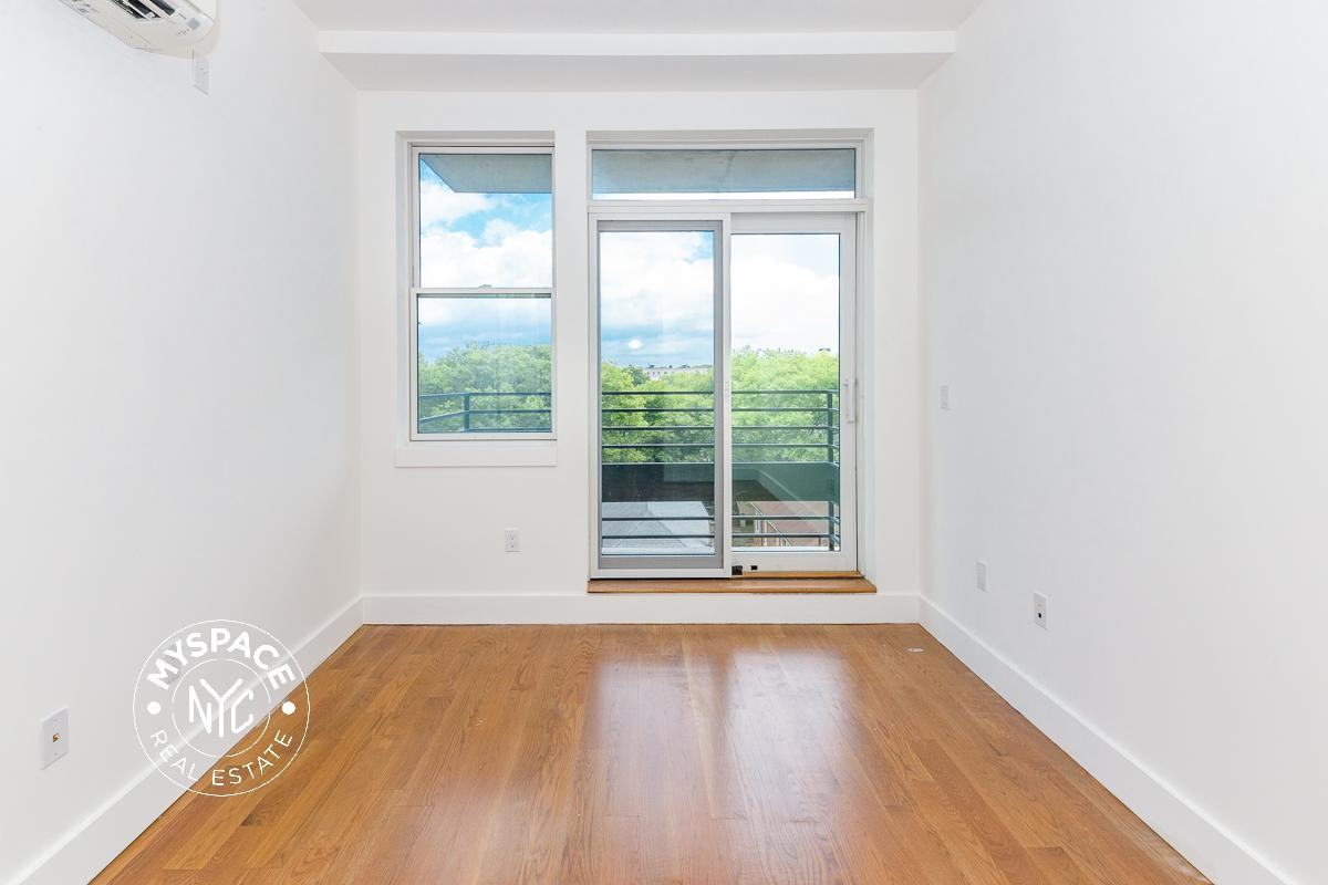 581 Ocean Pkwy #6B - Photo 5 of 10