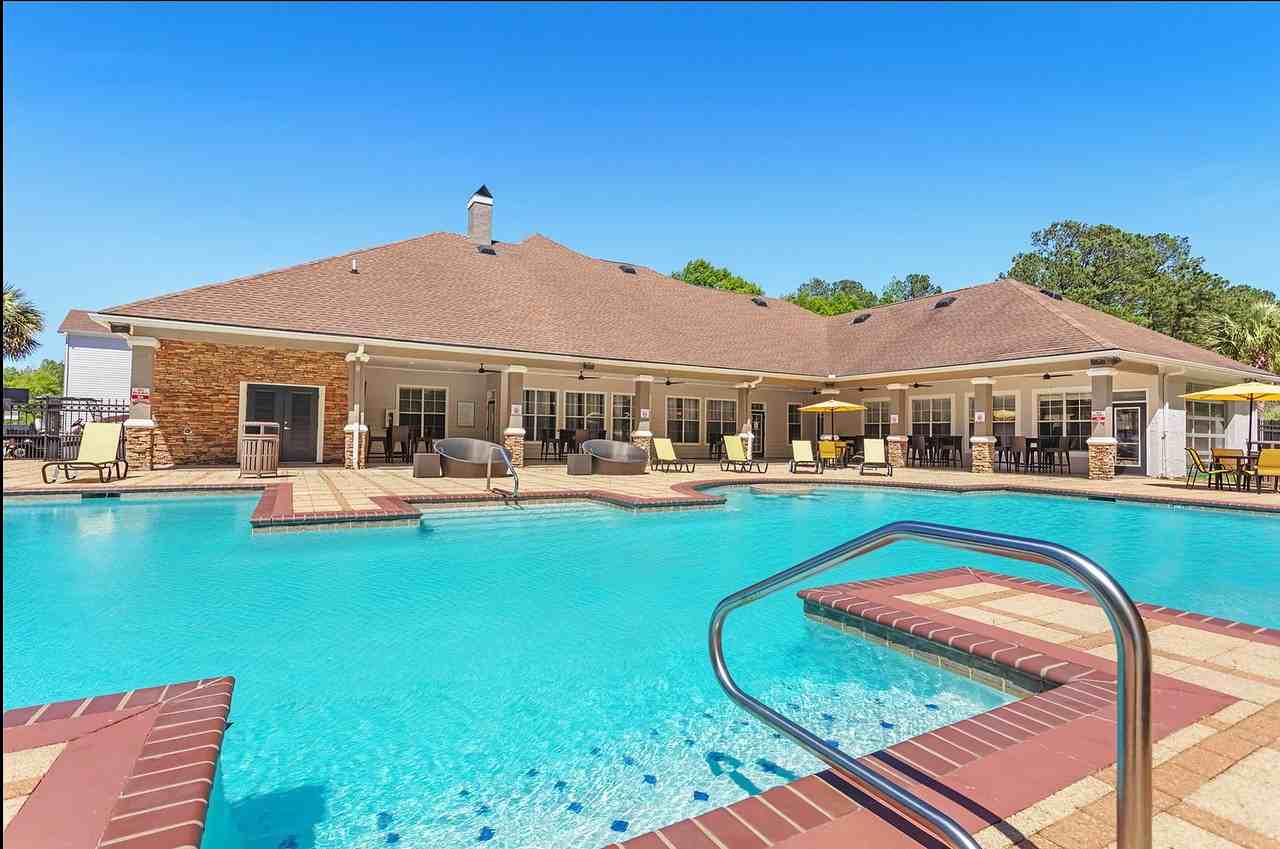 The Chelsea - Photo 4 of 32