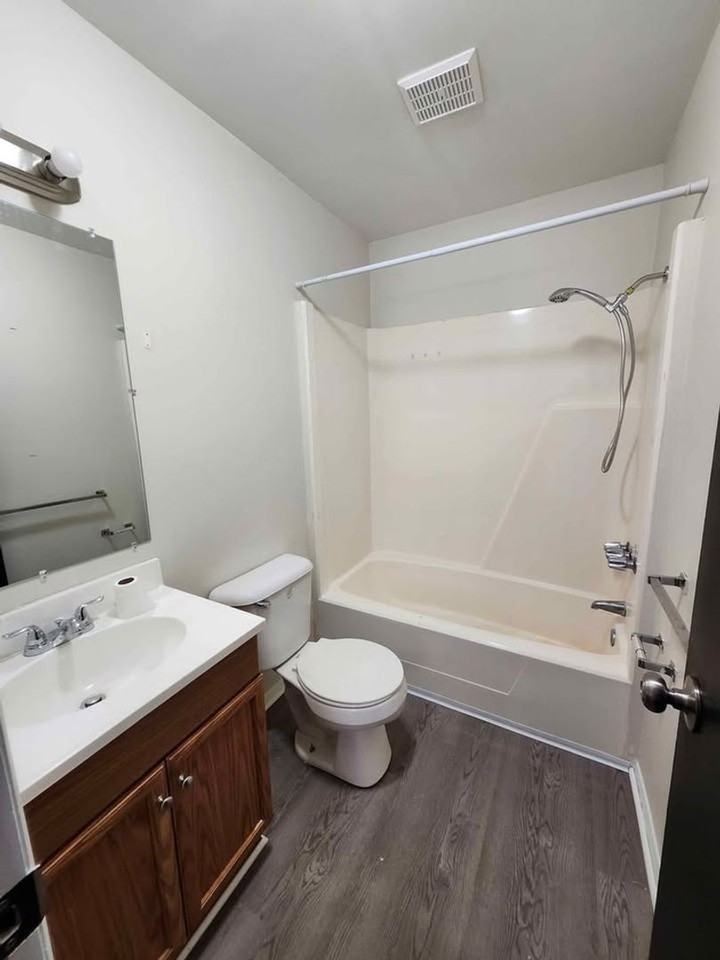 Deer Lick Apartments (Birch Run 27 LLC) - Photo 5 of 50