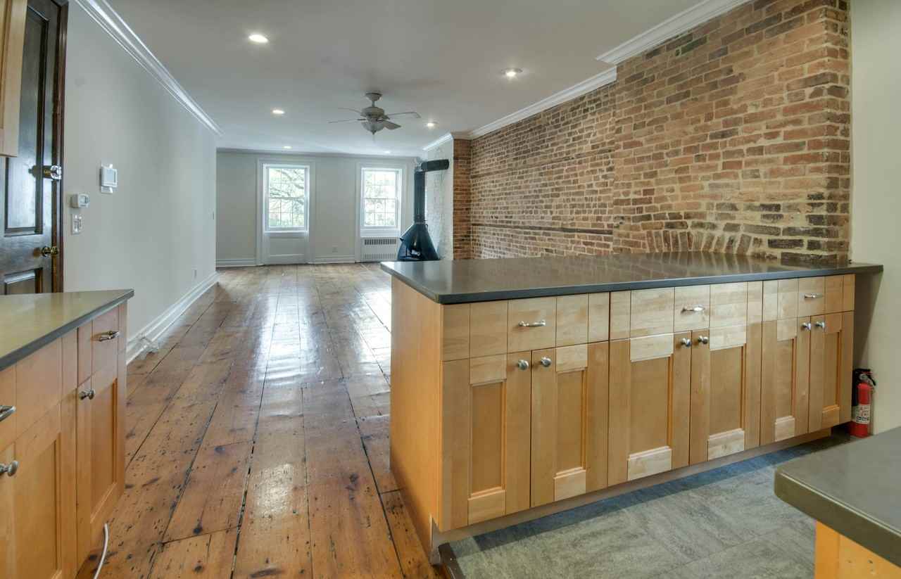 11 Dean St #2 - Photo 2 of 7