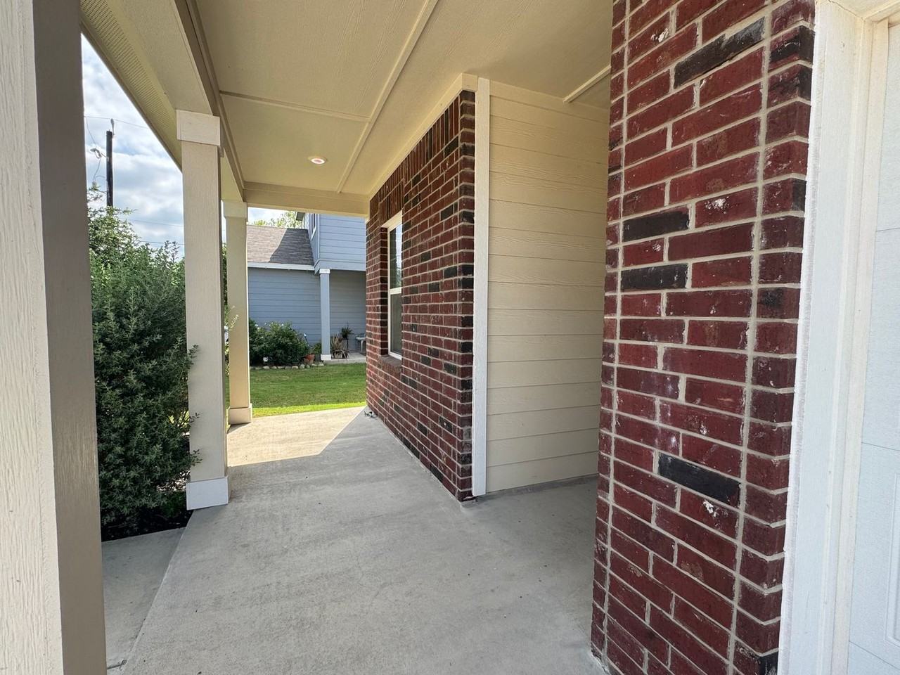8607 Rock Mdw - Photo 2 of 49
