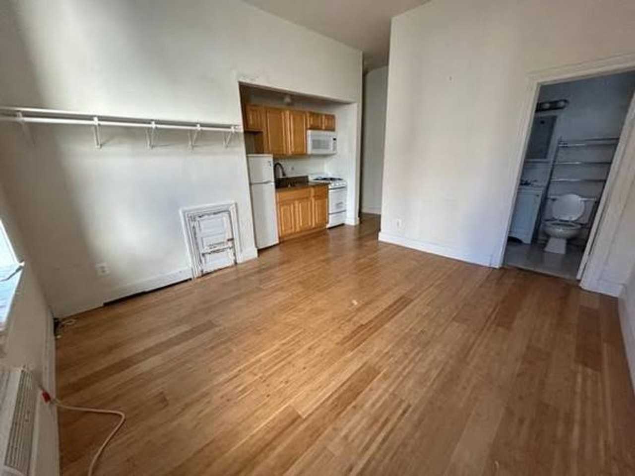 501 North 35th Street - Photo 3 of 30