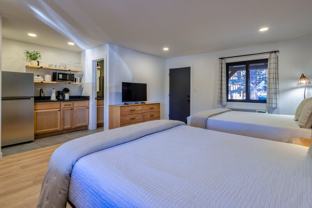 1078 E White Mountain Blvd #0 - Photo 1 of 1