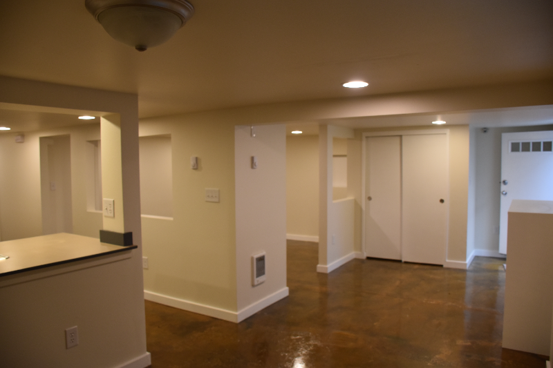 8360 Wabash Ave S #B - Photo 3 of 7