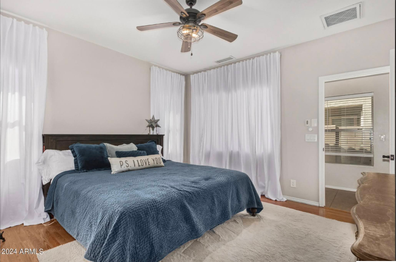 697 West Oak Tree Lane - Photo 2 of 10