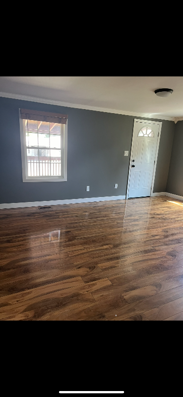 111 Rex Rd - Photo 3 of 7