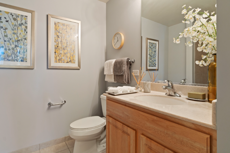 350 N Desplaines St - Photo 5 of 12