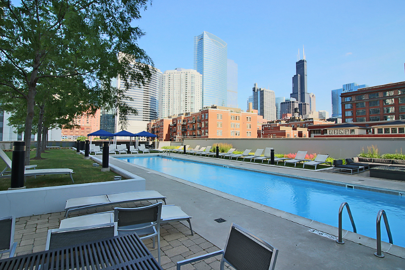 350 N Desplaines St - Photo 7 of 12