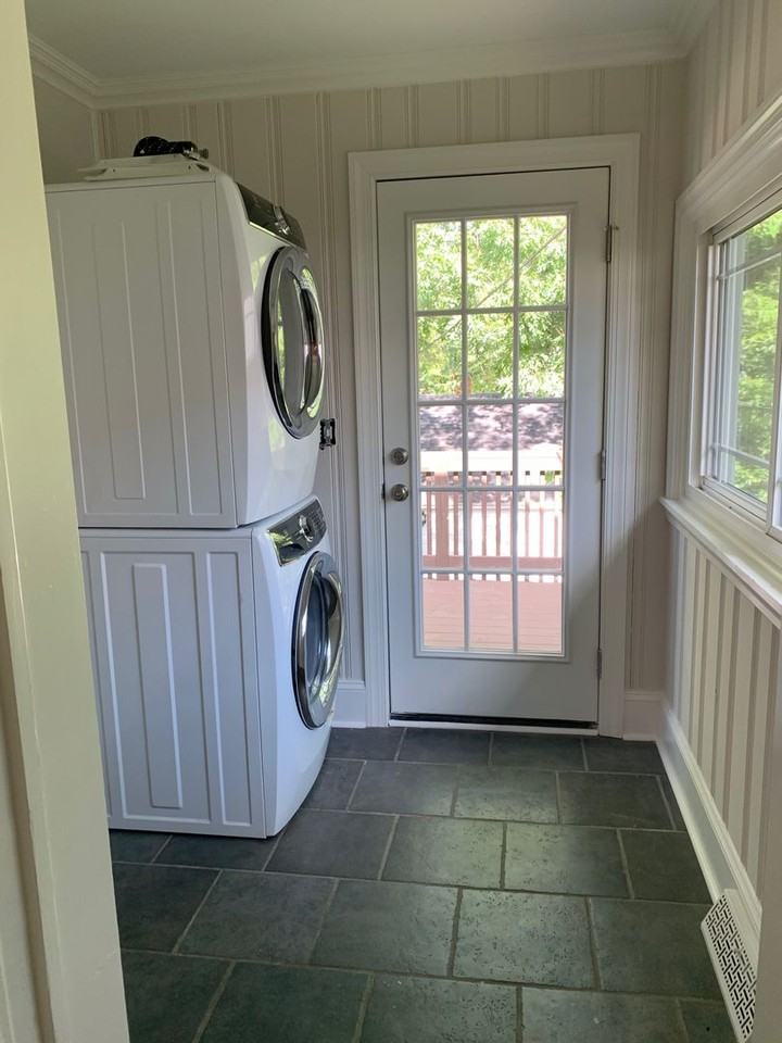 301 Kensington Rd - Photo 2 of 26