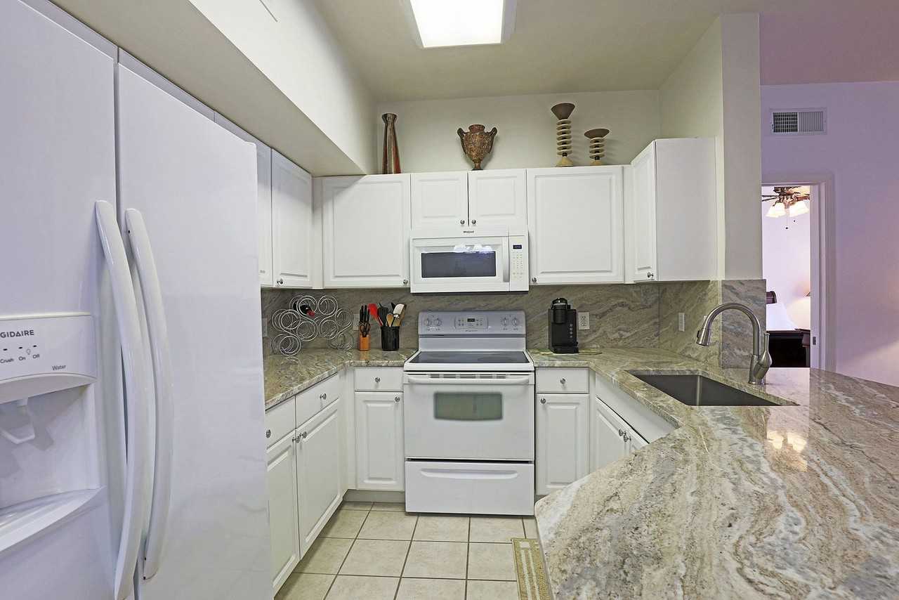 15630 Ocean Walk Cir ##204 - Photo 6 of 36