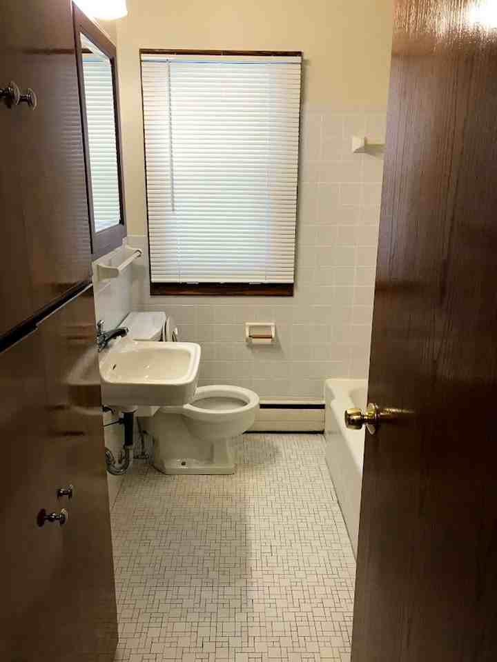 4009 west 31st St (St. Louis Park) - Photo 3 of 8