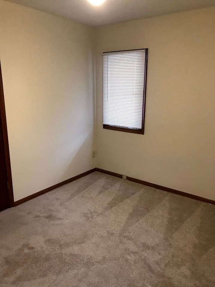 4009 west 31st St (St. Louis Park) - Photo 4 of 8