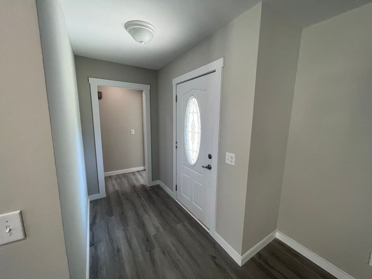 566 Kelly Rd - Photo 2 of 30