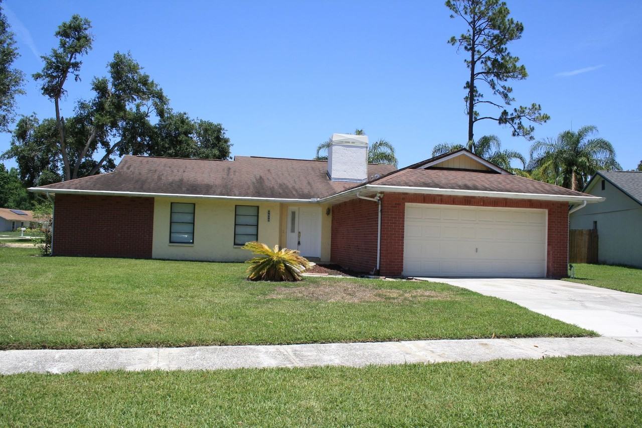 4609 Sun Valley Dr - Photo 2 of 29