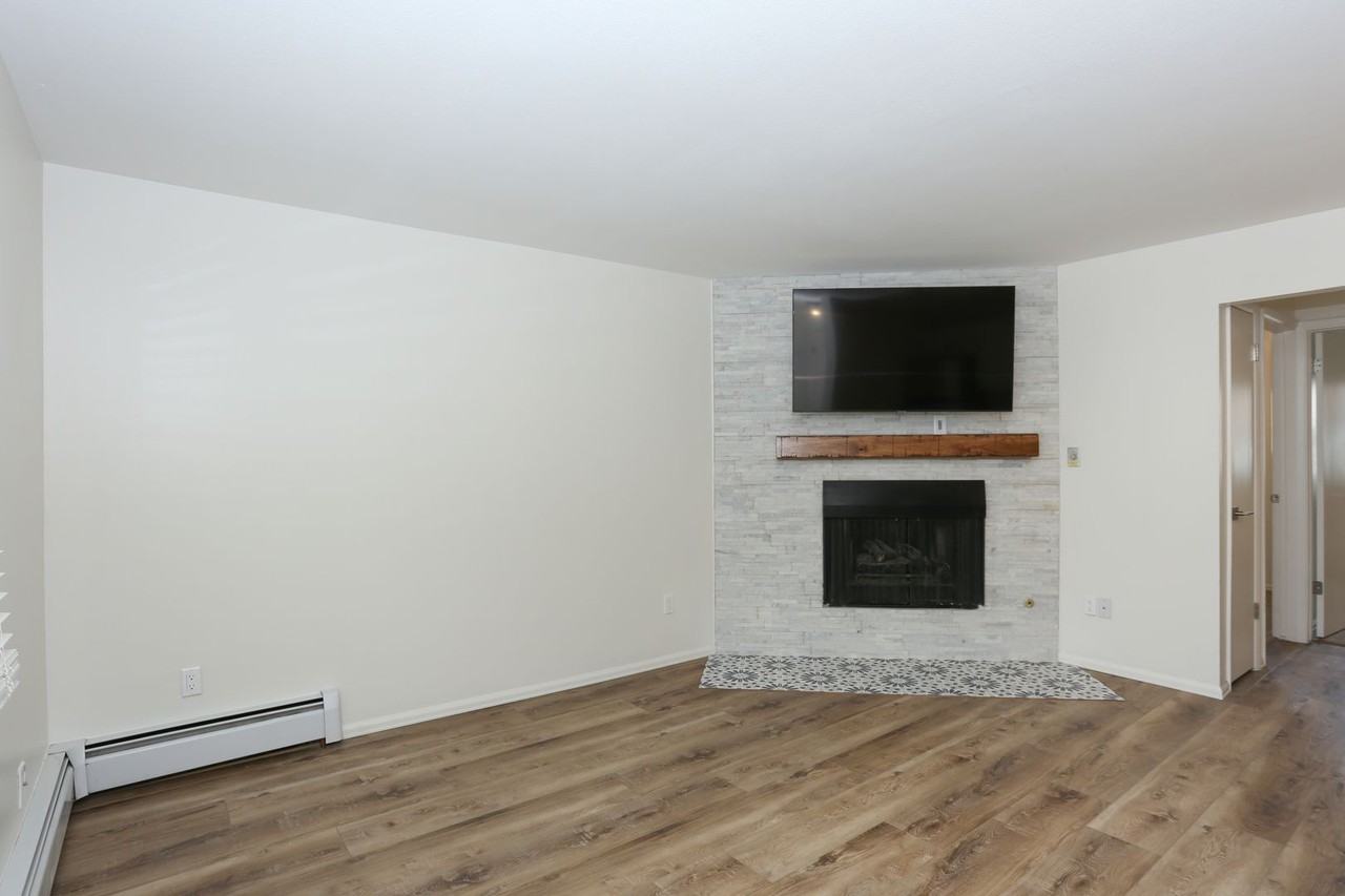 412 S Main St #223 - Photo 6 of 15