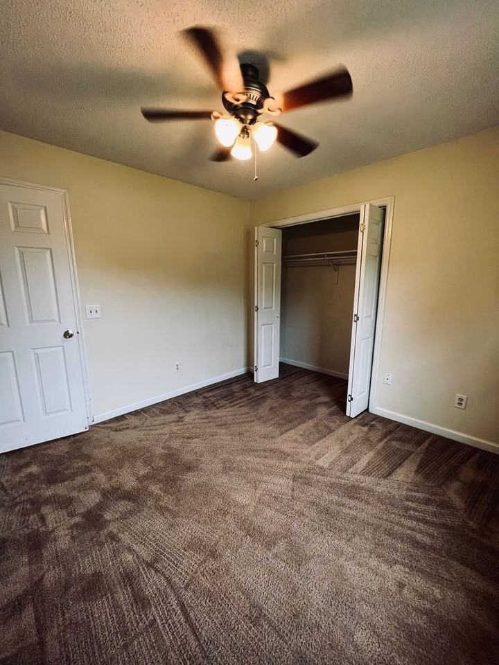 413 Jefferson Cir Se - Photo 5 of 15