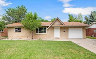 1920 Springfield Dr - Photo 1 of 1