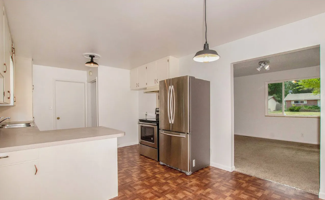 1920 Springfield Dr - Photo 5 of 24