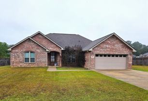 516 Woodland Pkwy - Photo 1 of 1