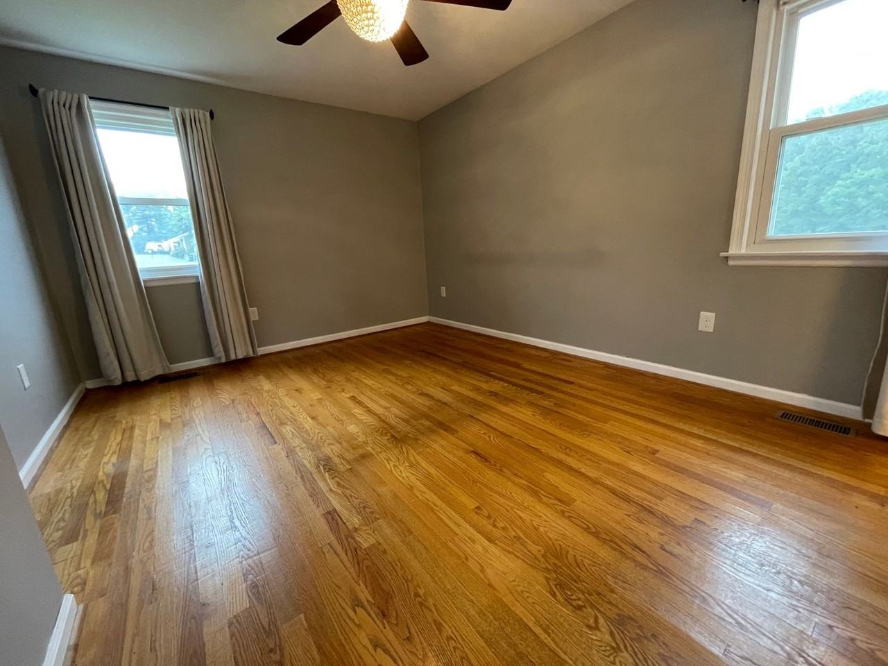8700 River Rd - Photo 6 of 10