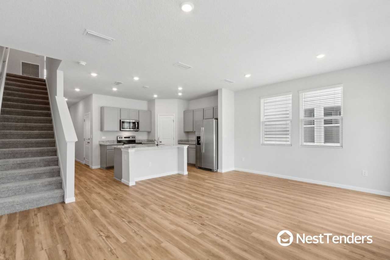 14538 Macadamia Ln - Photo 5 of 28