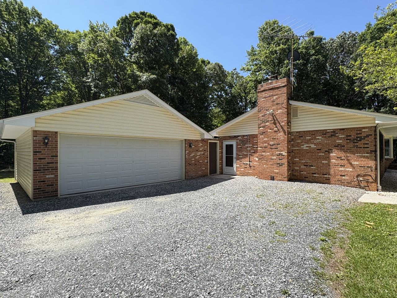 441 Toll Gate Rd #NA - Photo 2 of 19