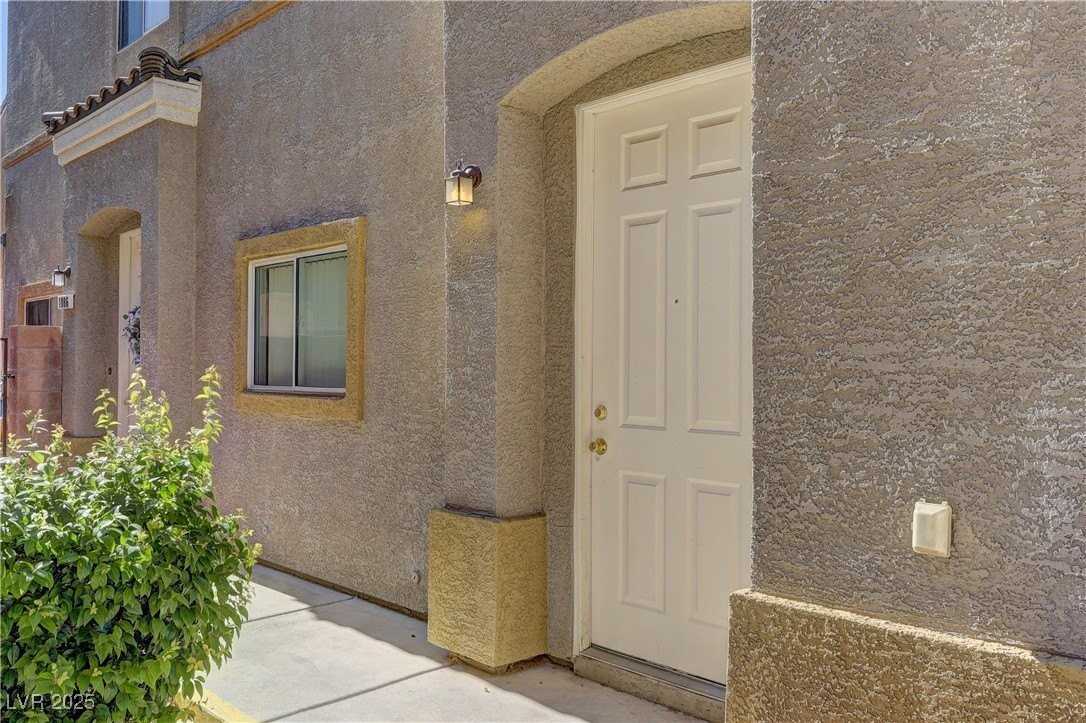 6170 E Sahara Ave #1087 - Photo 3 of 16