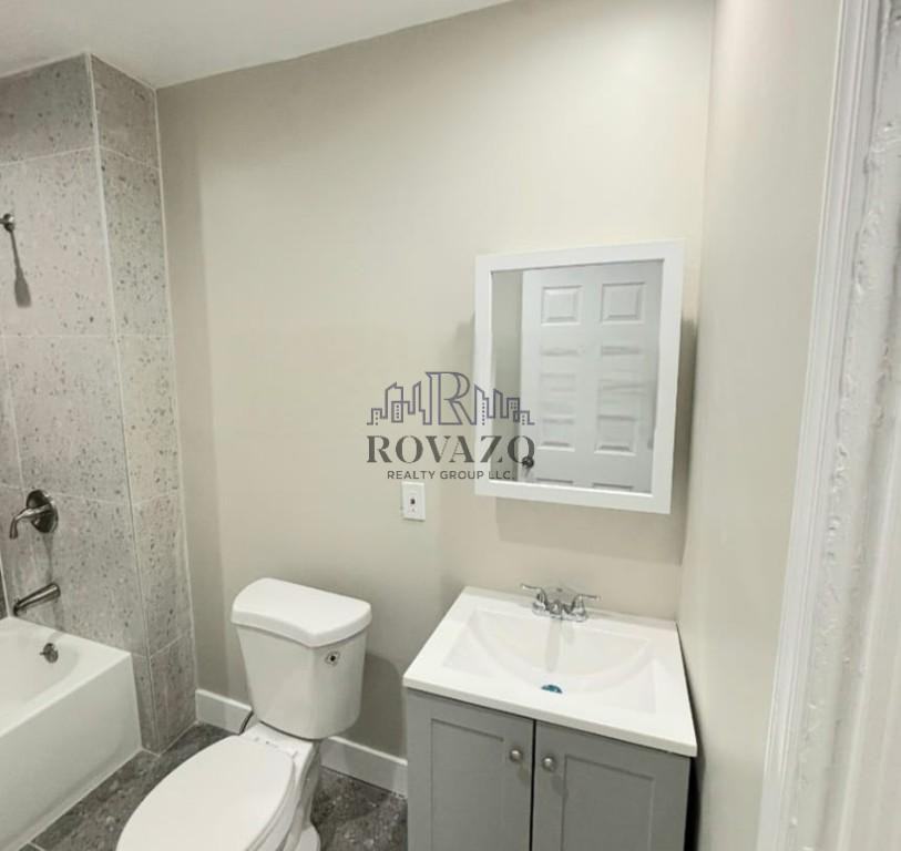 849-851 South 15th Street #3 - Photo 2 of 8