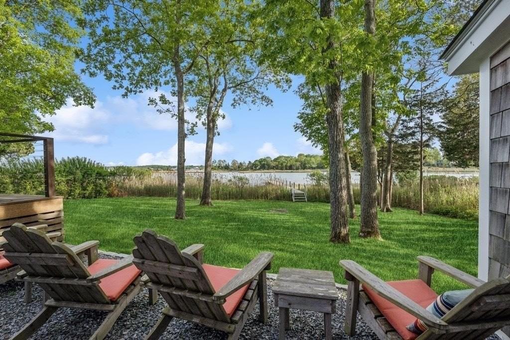 8 S Harbor Dr - Photo 4 of 37