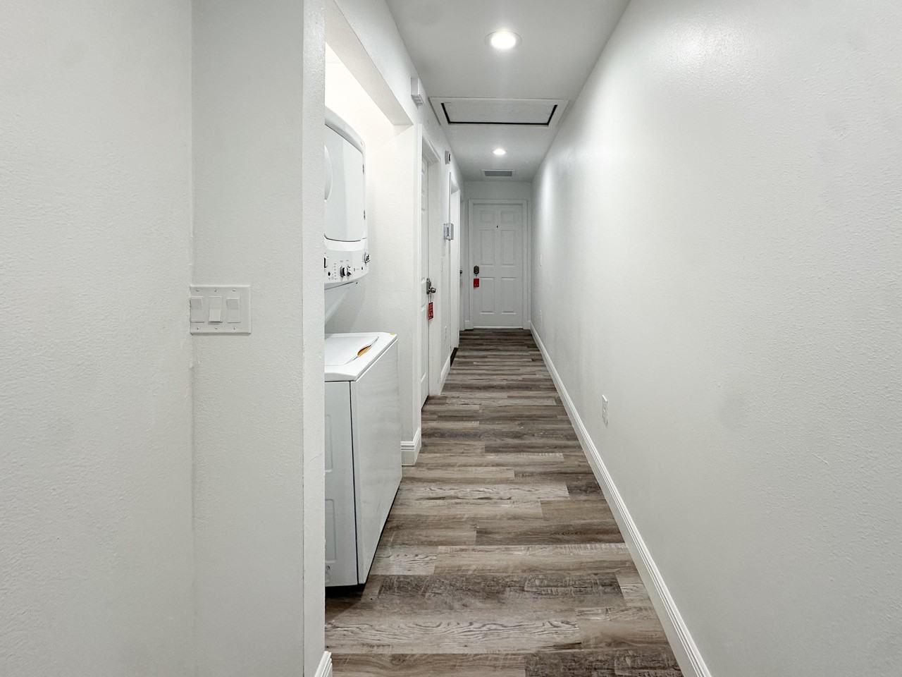 Phillips St - Photo 5 of 8