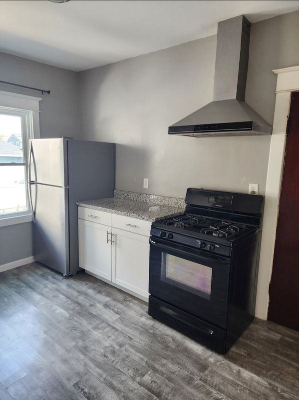 43 Heussy Ave - Photo 2 of 6