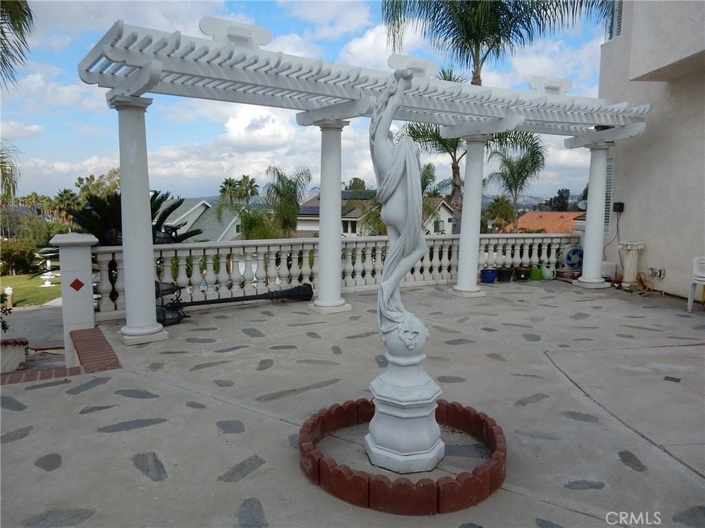 20128 Candleflame Ct - Photo 5 of 46