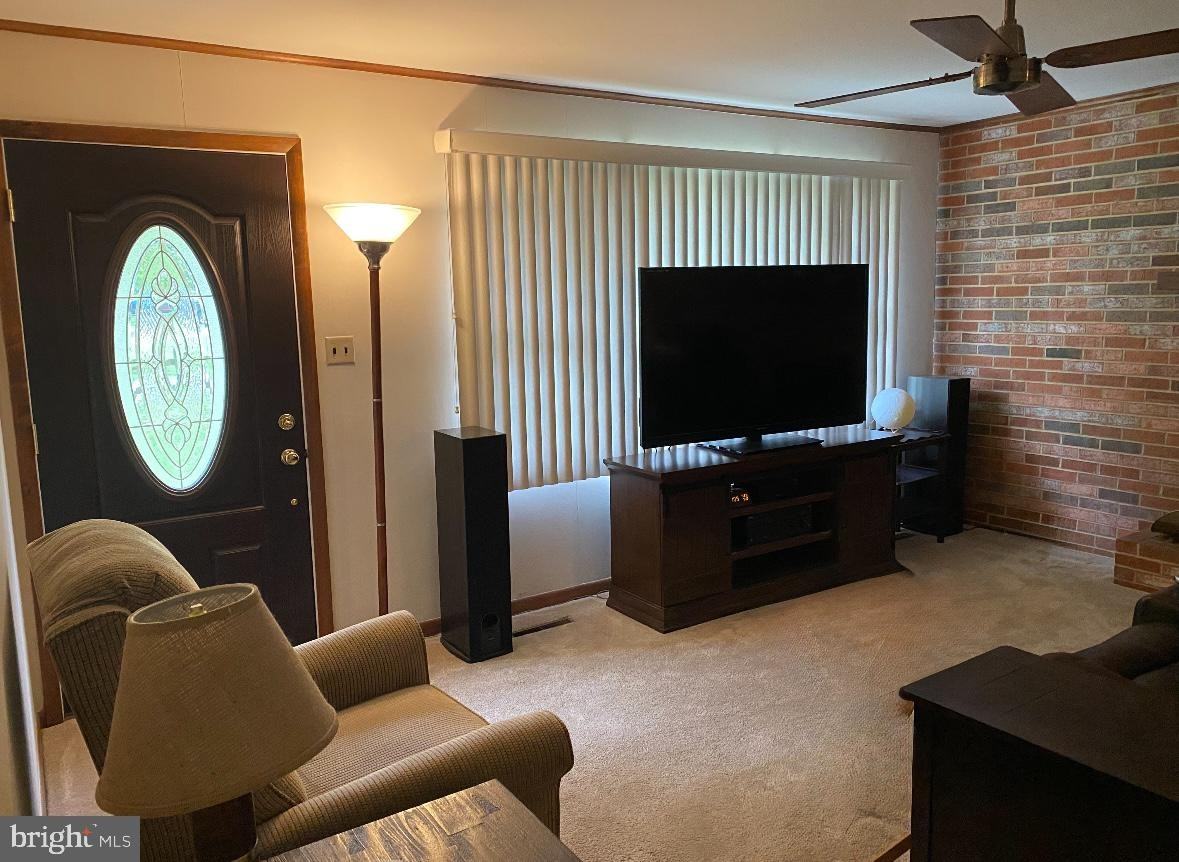 19709 Teddy Way - Photo 2 of 13