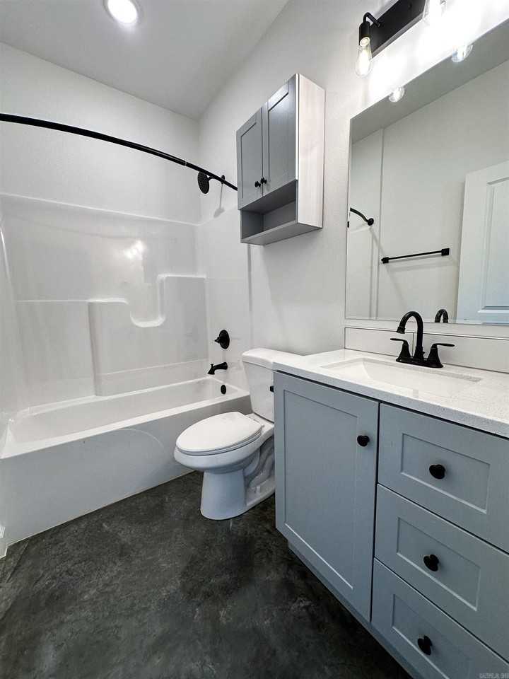 1700 Mary Kay Blvd - Photo 3 of 8