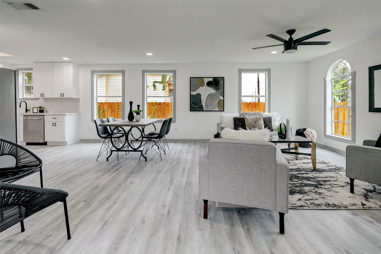 2320 Chestnut St - Photo 5 of 24